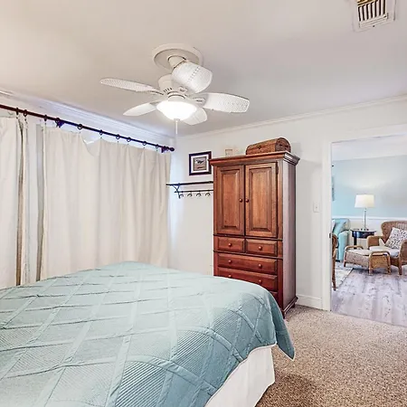 Romar Beach Condos Gulf Shores Room photo
